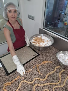 Fabrication bonbons au miel de Corse artisanaux